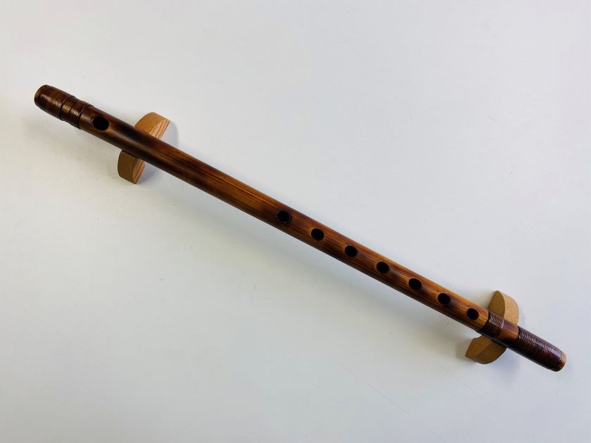 篠笛 燻煤竹 唄用三本調子 総糸巻き - 和楽器